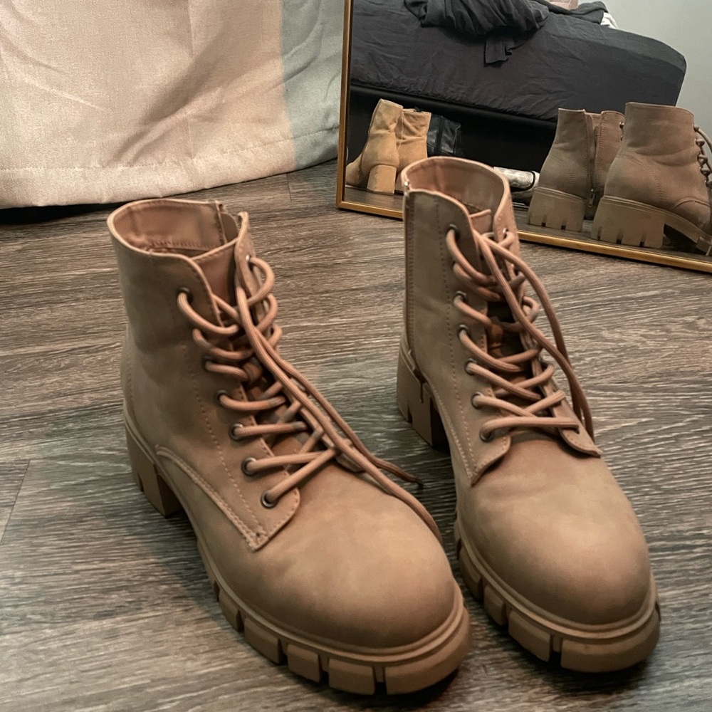 MIA heeled lace up combat boots